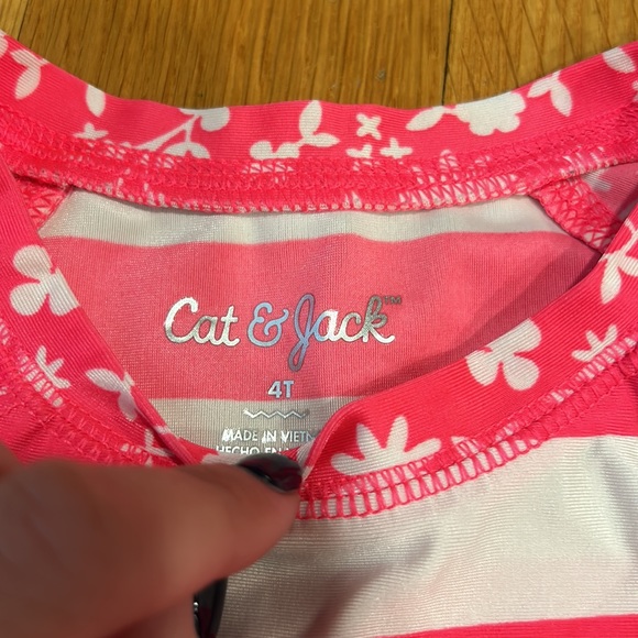 Cat and jack 4 t girl two piece set good condition bathing suit - Picture 2 of 3